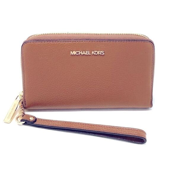 MICHAEL KORS Large Crossgrain Leather Smartphone Wristlet - Picture 1 of 15